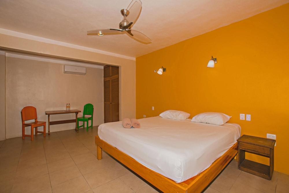 Koox City Garden Hotel Playa del Carmen Exterior photo