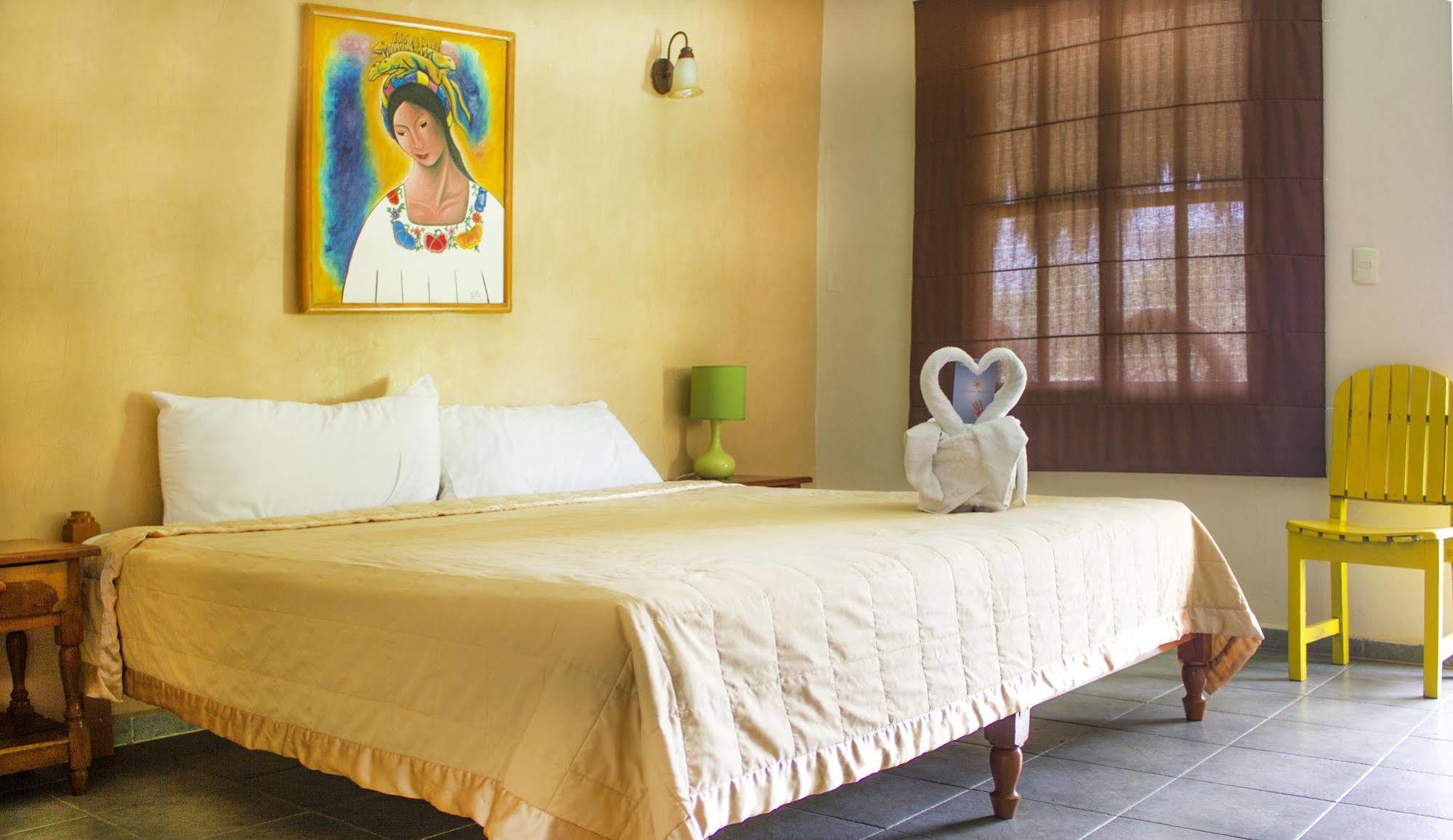 Koox City Garden Hotel Playa del Carmen Exterior photo