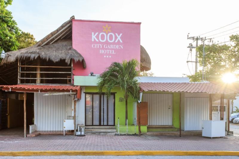 Koox City Garden Hotel Playa del Carmen Exterior photo